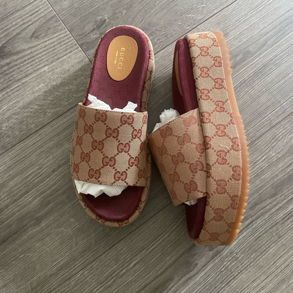 SOLD Women's Original GG slide sandal Size : 38 - Picture 3 of 6